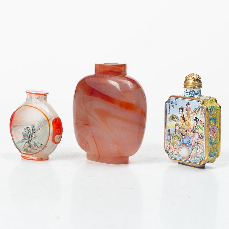 Snusflaskor, 6 st, porslin och glas, Kina, 1900-tal.