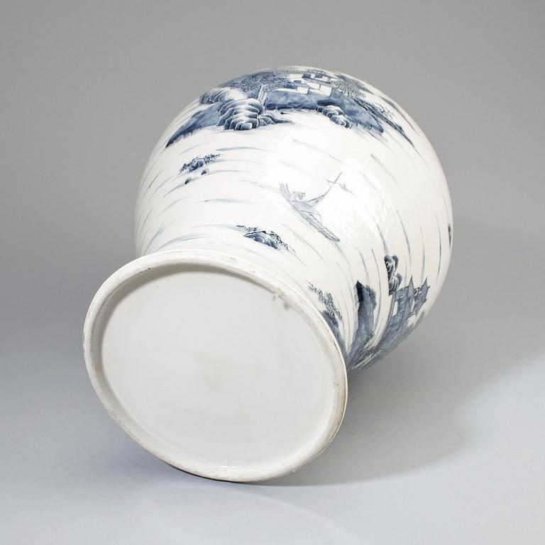 URNA, porslin, Kina, 1800-tal.