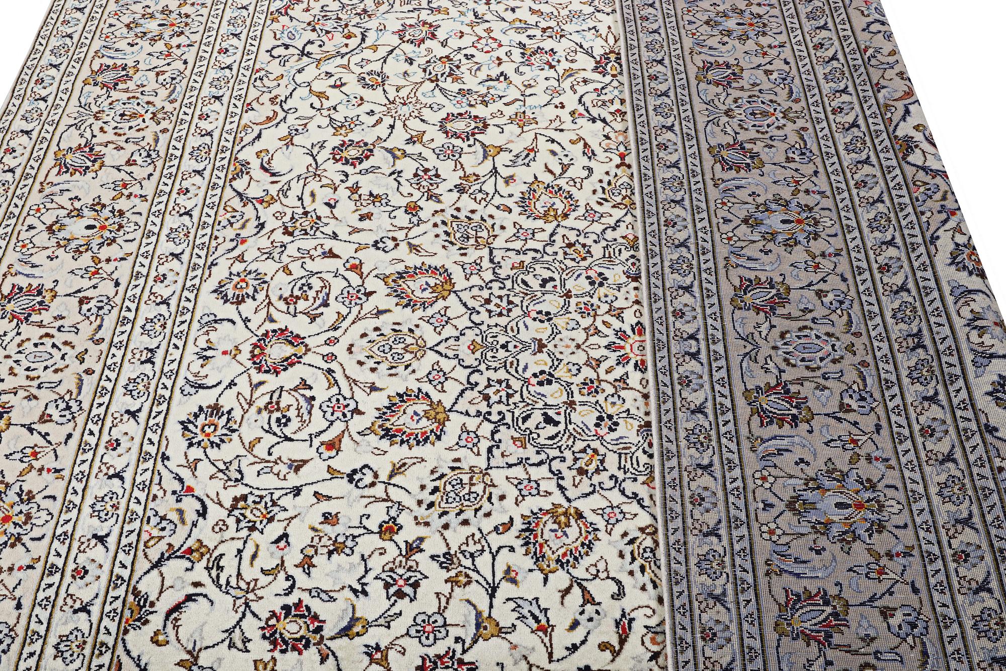 A Kashan carpet, c.355 x 243cm.