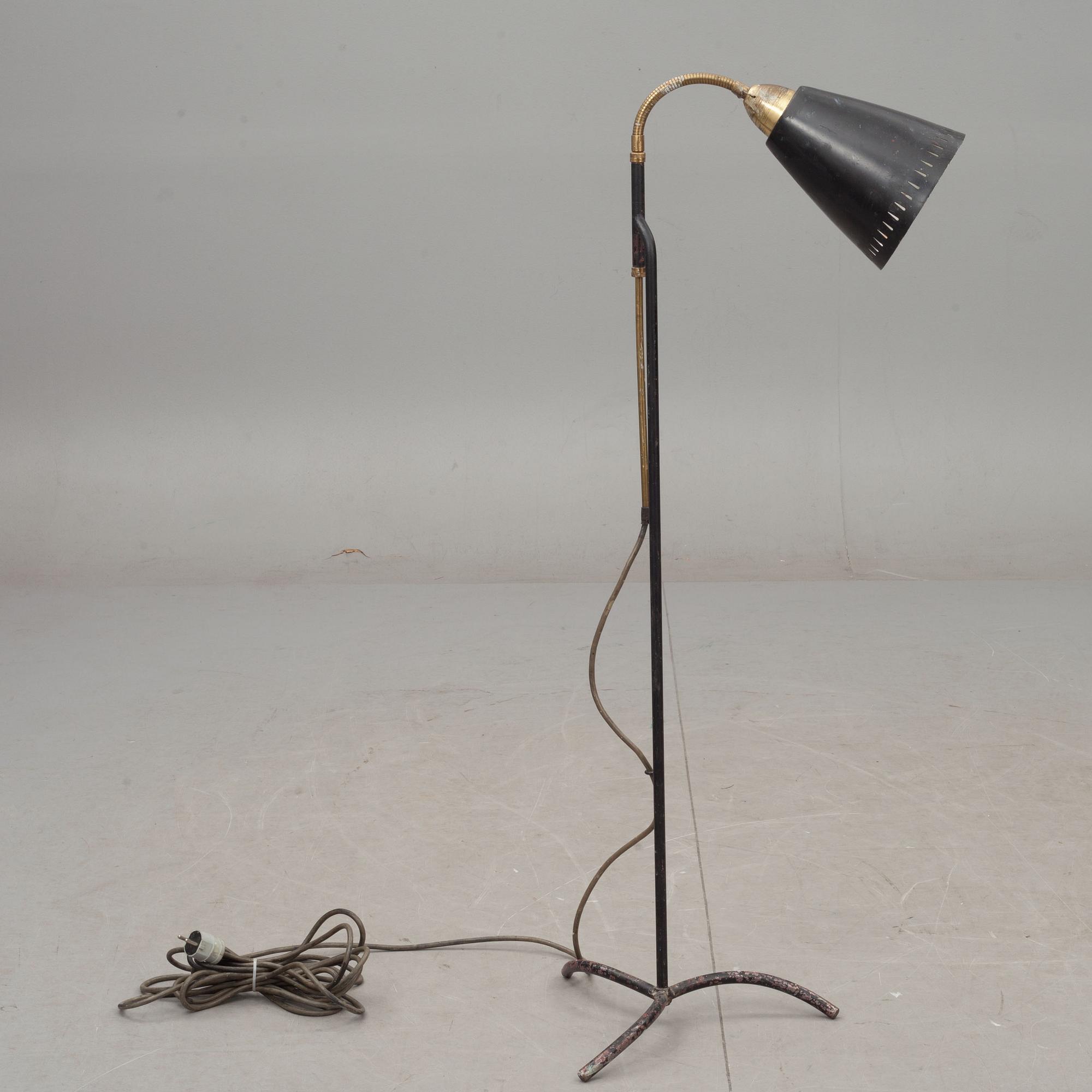 GOLVLAMPA, 1900-talets mitt.