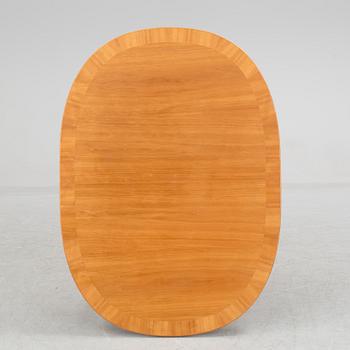 CARL MALMSTEN, a "Ovalen" coffee table from the second half of the 20th century.