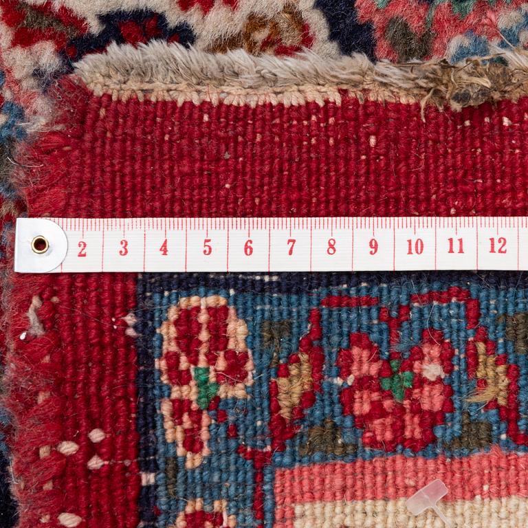 An East Persian carpet, c. 445 x 315 cm.