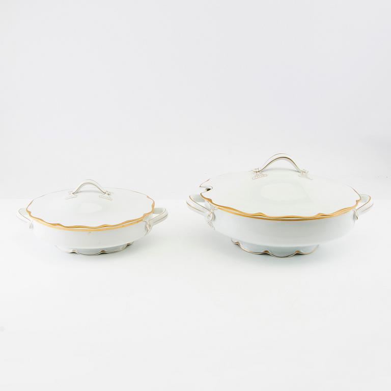 Service for 100 persons, Rosenthal, first half of the 20th century porcelain.