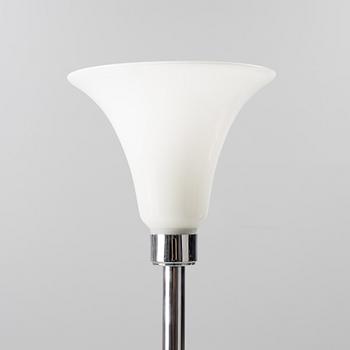 Golvlampa, samtida tillverkning.