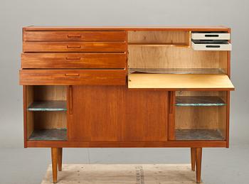 SIDEBOARD, design Yngve Ekström. Troeds, 1950/60-tal.