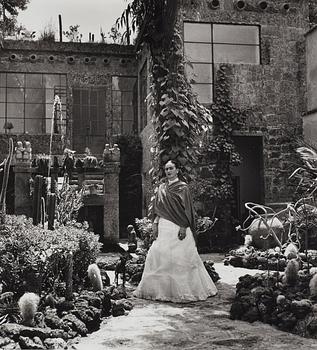 126. Gisèle Freund, "Frida Kahlo", 1948.