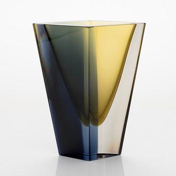 Kaj Franck, a 'Prisma' vase, signed Nuutajärvi Notsjö -61.