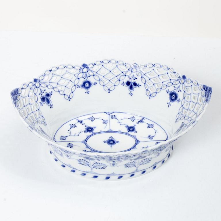 Royal Copenhagen, A pierced bowl, full lace, "Musselmalet", Denmark.