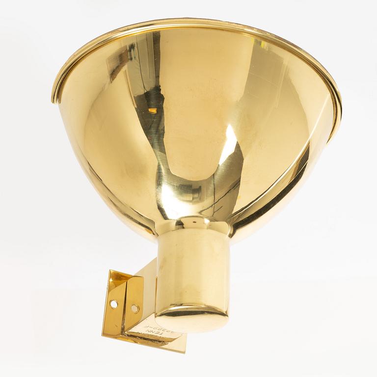 Josef Frank, vägglampa, modell "32389", Firma Svenskt Tenn, 1900-talets slut.