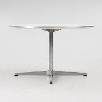 Bruno Mathsson, Piet Hein & Arne Jacobsen, soffbord, "Supercirkel", Fritz Hansen, Danmark, 1980.