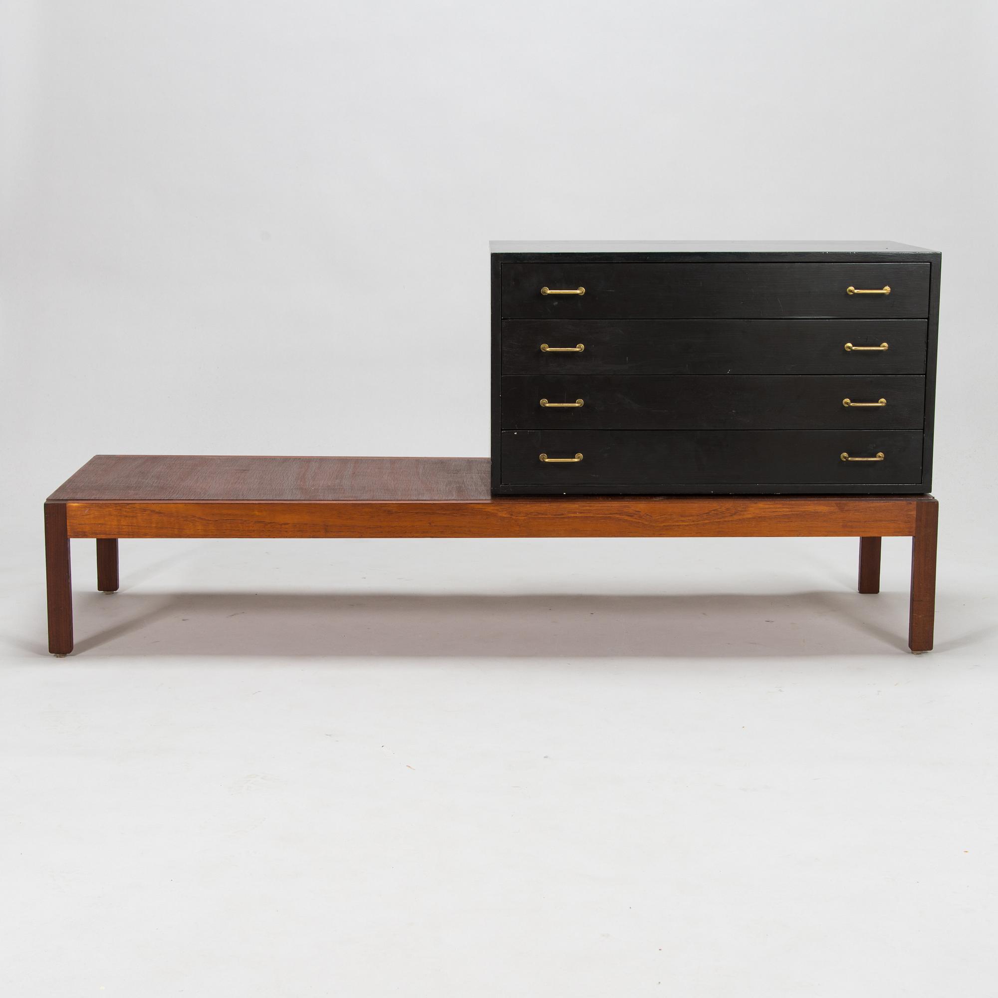 Eric Johan & Jussi Peippo, A 1950s modular shelving system "Duetta" from Asko.