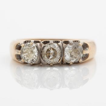 Ring, 14K gold with three old-cut diamonds.