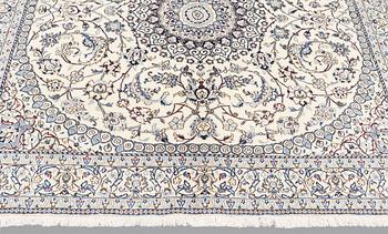 A part silk Nain carpet, so-called 9 LAA, approx. 197 x 195 cm.