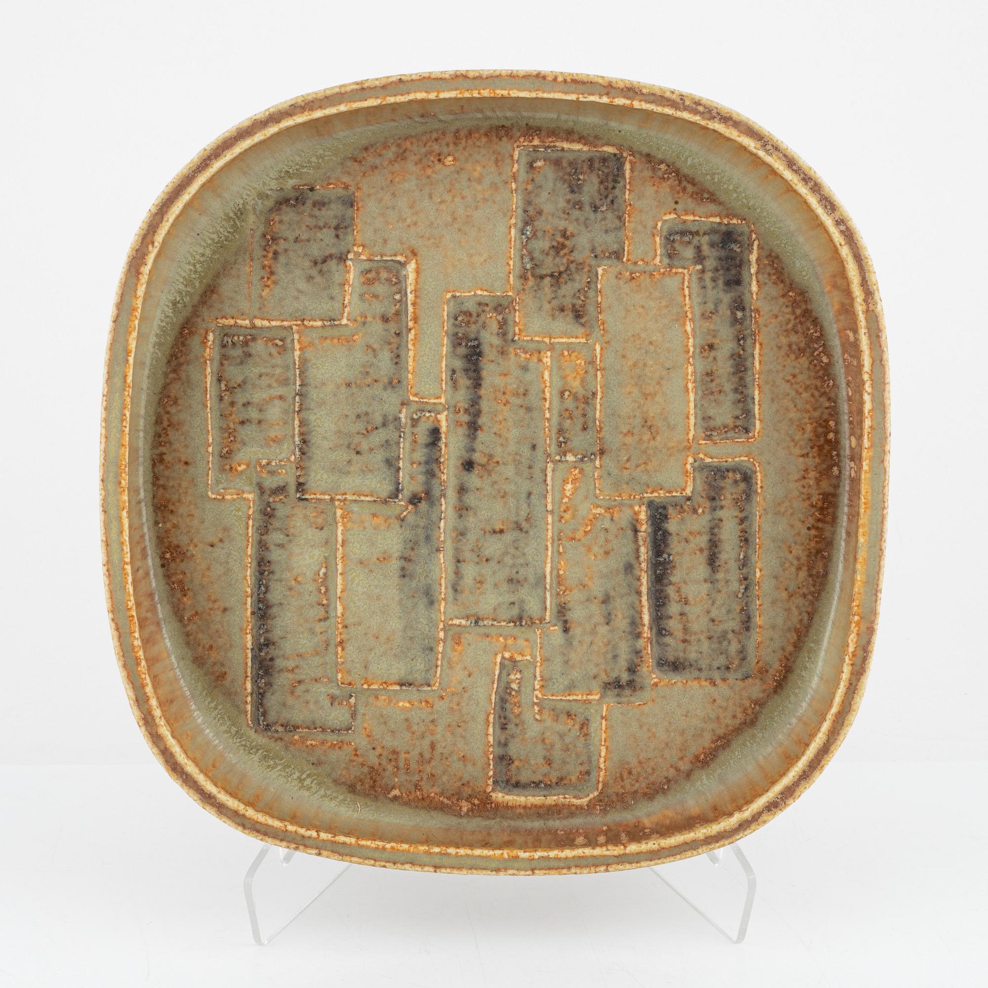 Eva Staehr-Nielsen, a stoneware bowl, Saxbo Stentøj, Denmark, mid 20th century.