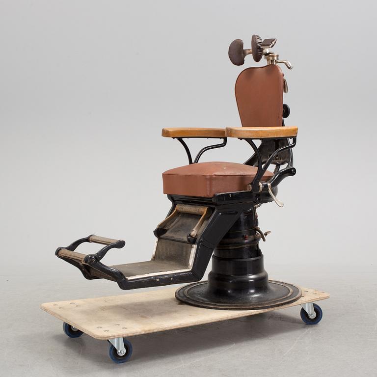 A dental chair, circa 1900.