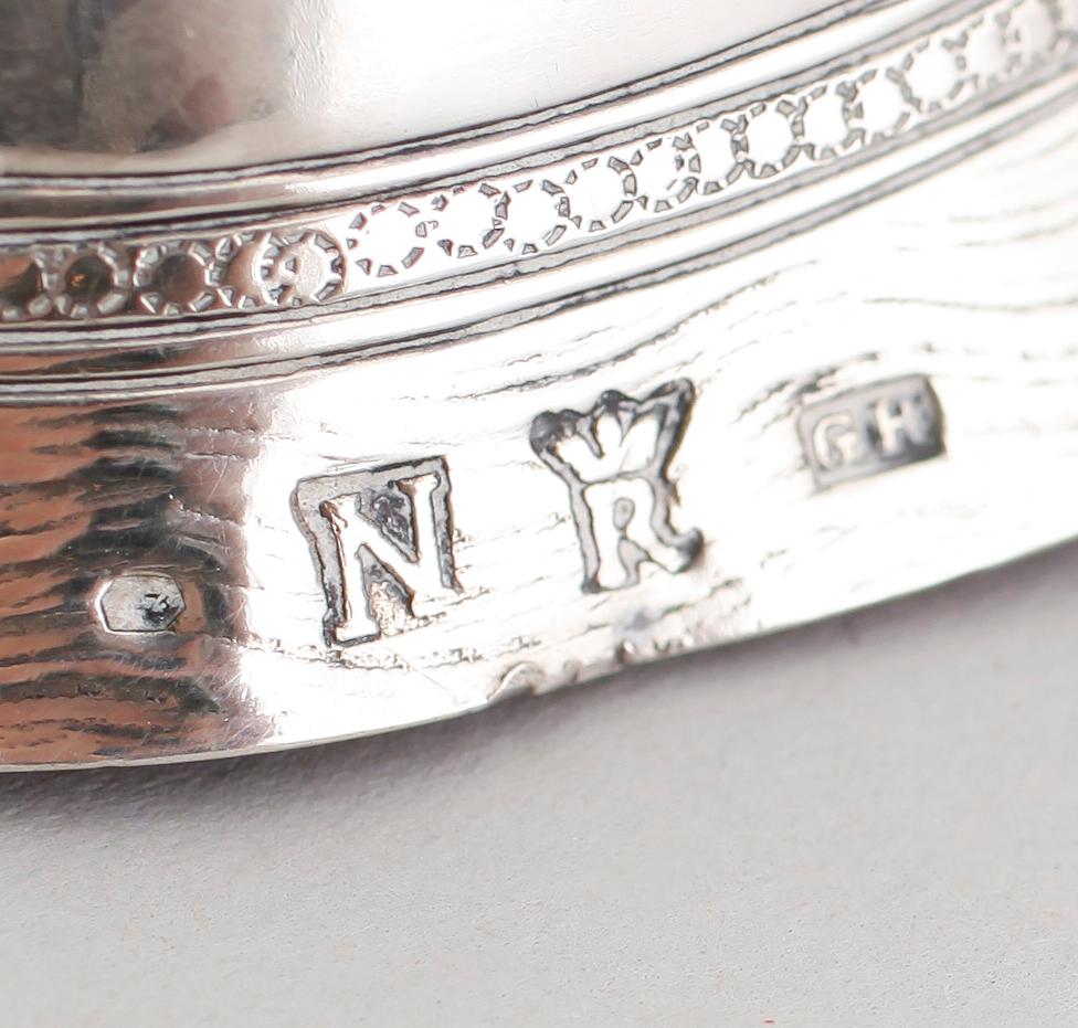 FIGUR, silver, möjligen Frankrike. Vikt ca 410 gram.