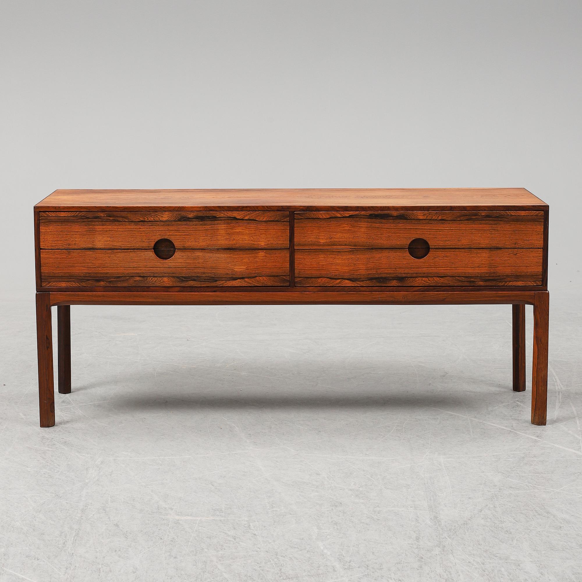 AKSEL KJERSGAARD, byrå modell 394, Odder, Danmark, 1900-talets andra hälft.