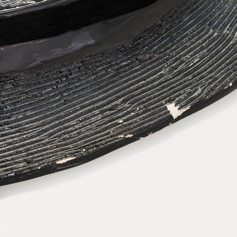 Birger Kaipiainen, dekorationsfat, stengods signerat Kaipiainen.