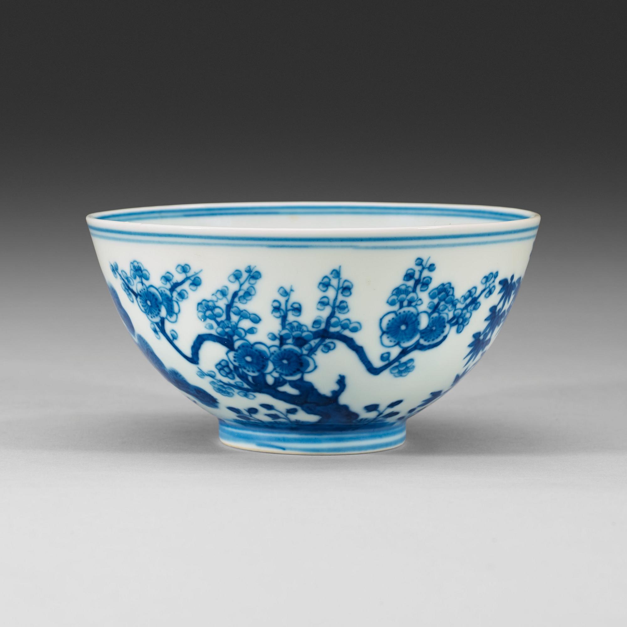 A blue and white bowl, Qing dynasty, with Guangxus six character mark and period (1875-1908).
