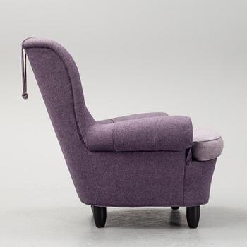 Carl Malmsten, fåtölj, "Jättepaddan", AB O.H. Sjögren, Tranås, 2000-tal.