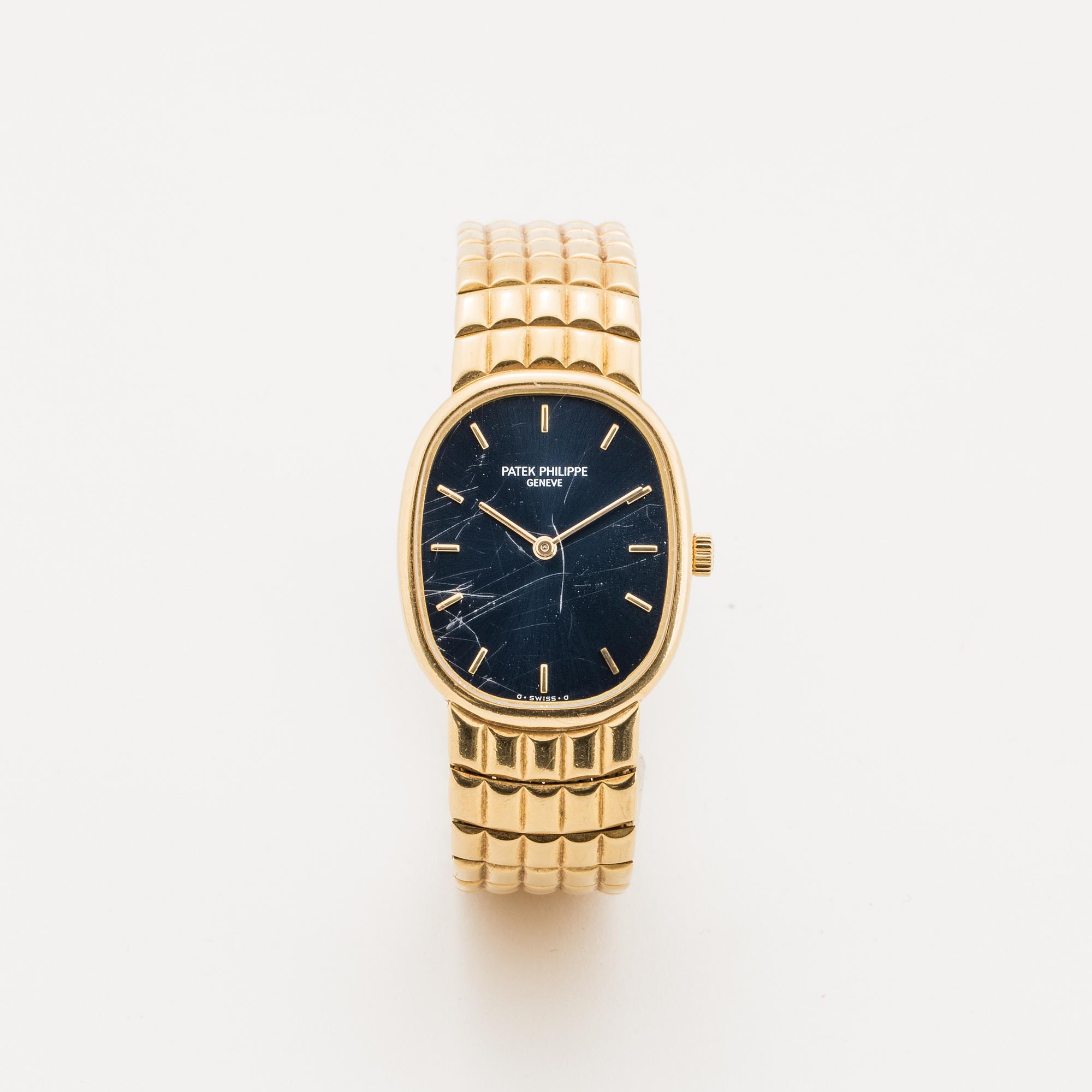 Patek Philippe, Genève, Golden Ellipse, wristwatch, 23 x 28 mm.