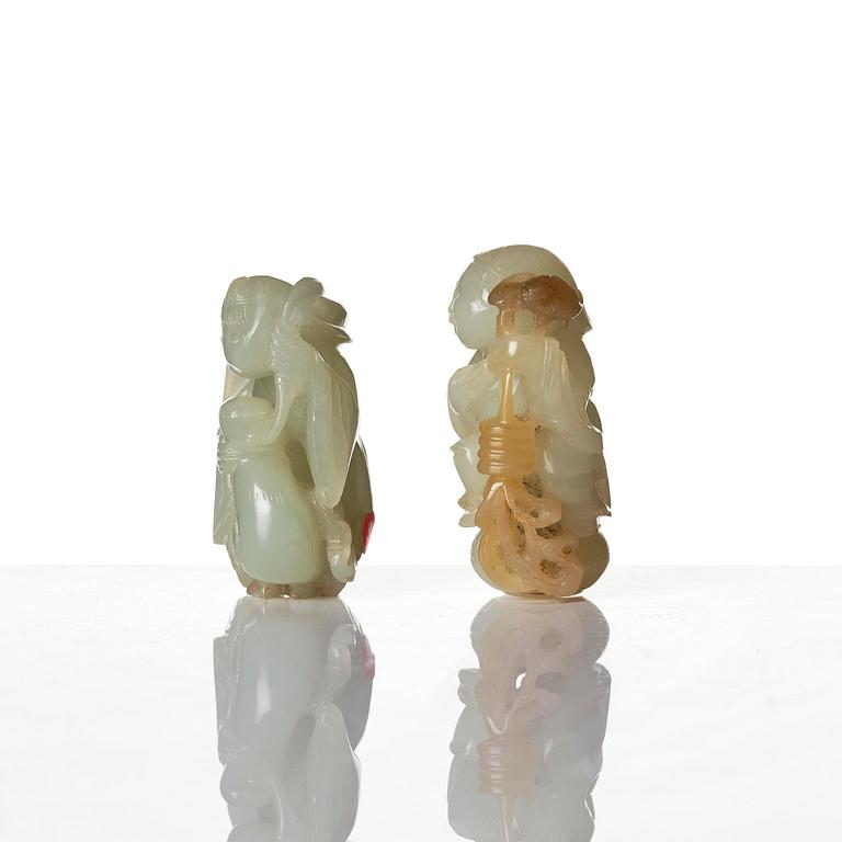 Figuriner, två stycken, jade. Qingdynastin, 1800-tal.