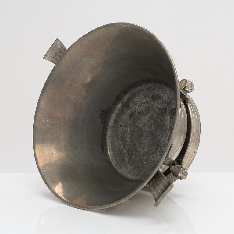Paavo Tynell, a 1930's bowl for Taito.