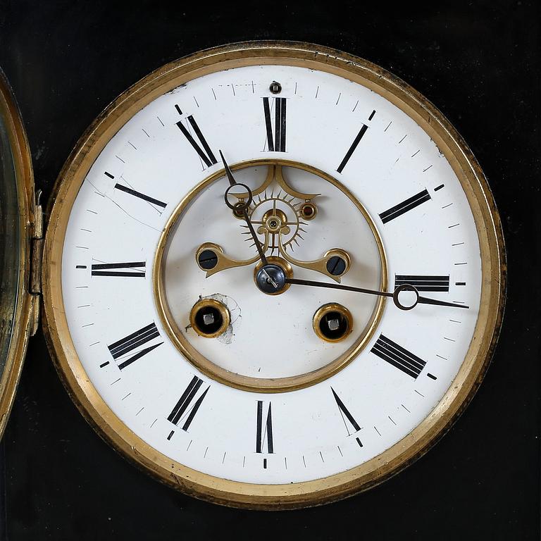 BORDSPENDYL, 1800-talets slut.