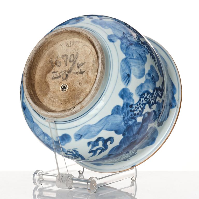 A blue and white censer, Qing dynasty, 18/19th Century.