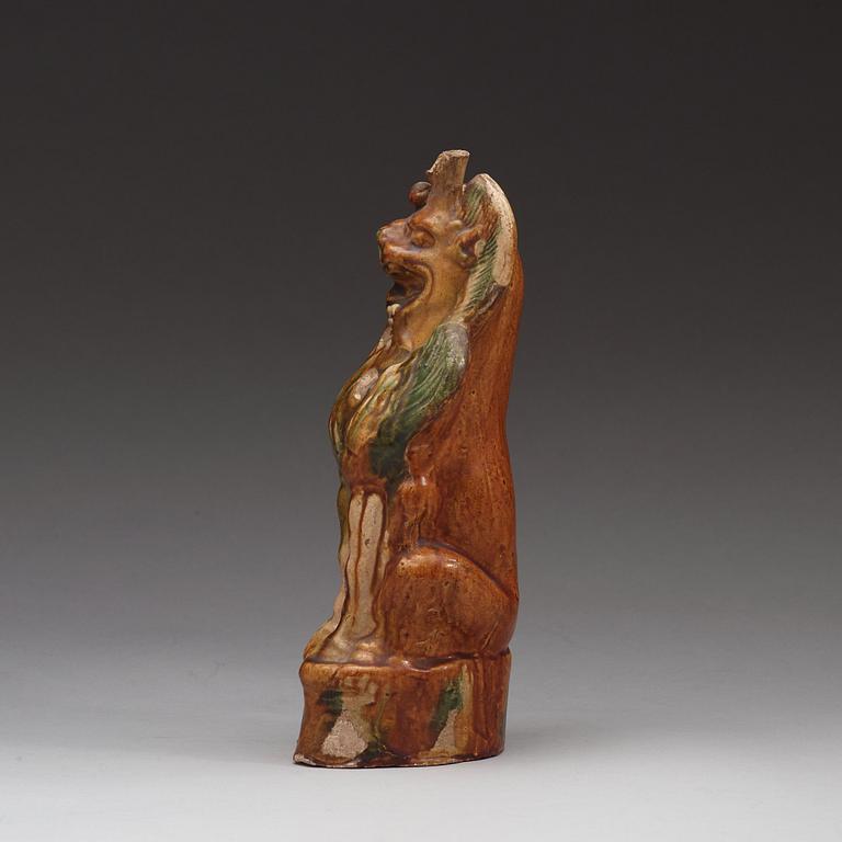 FIGURIN, lergods. Troligen Tangdynastin (618-907).