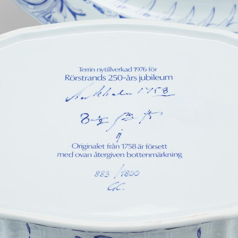 A late 20th century tableware set of 26 pcs, "The rehnska pattern" by Rörstrand,