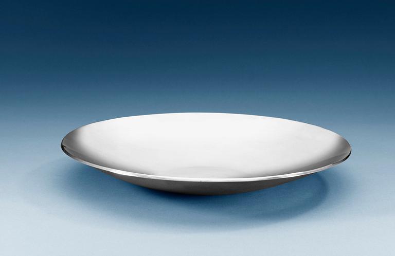 A SIGURD PERSSON sterling bowl, Stockholm 1969.