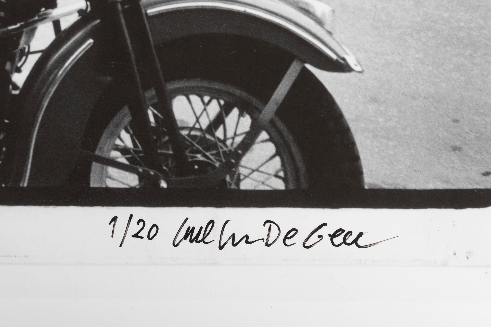 Carl Johan De Geer, "Janos och Frasse på en HD 1949 års modell. 1972, Tårtan".