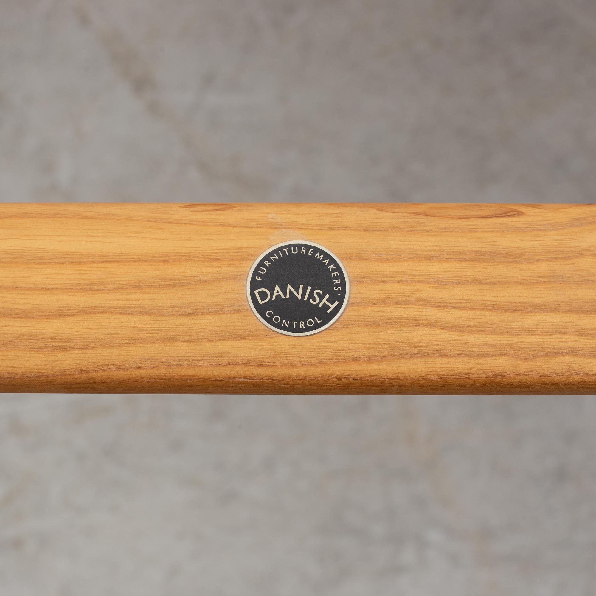 Alfred Christensen, matbord modell "371/ Boomerang",  Slagelse Møbelvaerk A/S, Danmark, 1963.