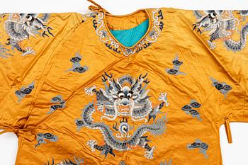 A Chinese embroidered silk robe, 20th century.