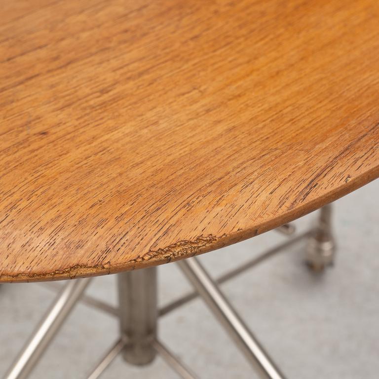 Arne Jacobsen, a 'Series 7' desk chair, Fritz Hansen, Denmark, 1950's/60's.