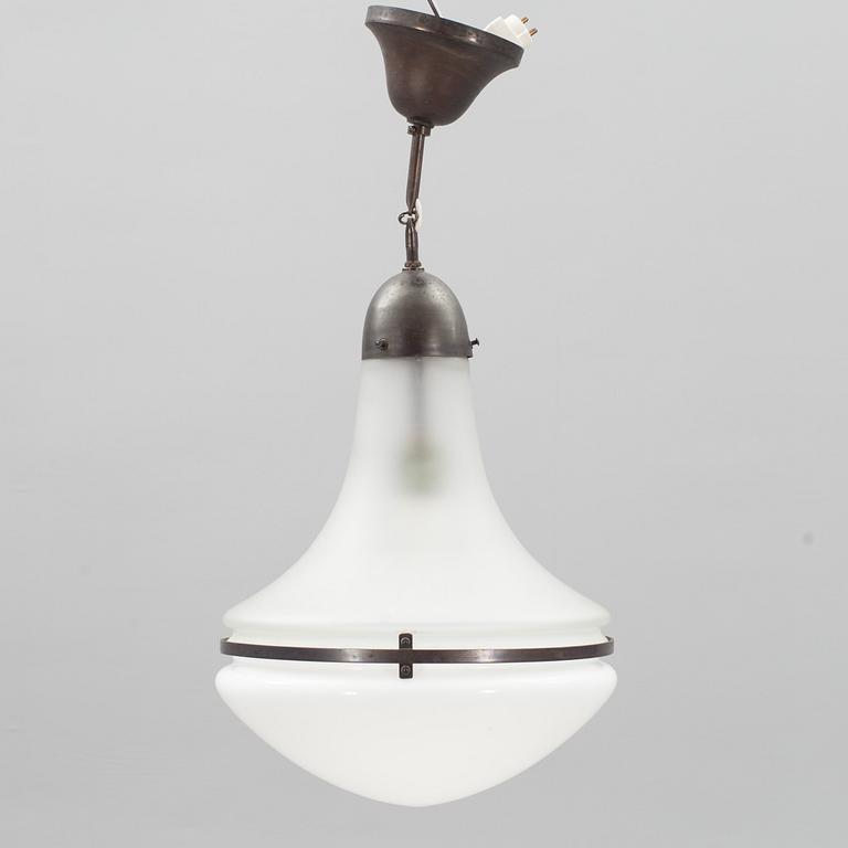 TAKLAMPA, Peter Behrens, AEG, 1900-talets första hälft. Höjd 40 cm.