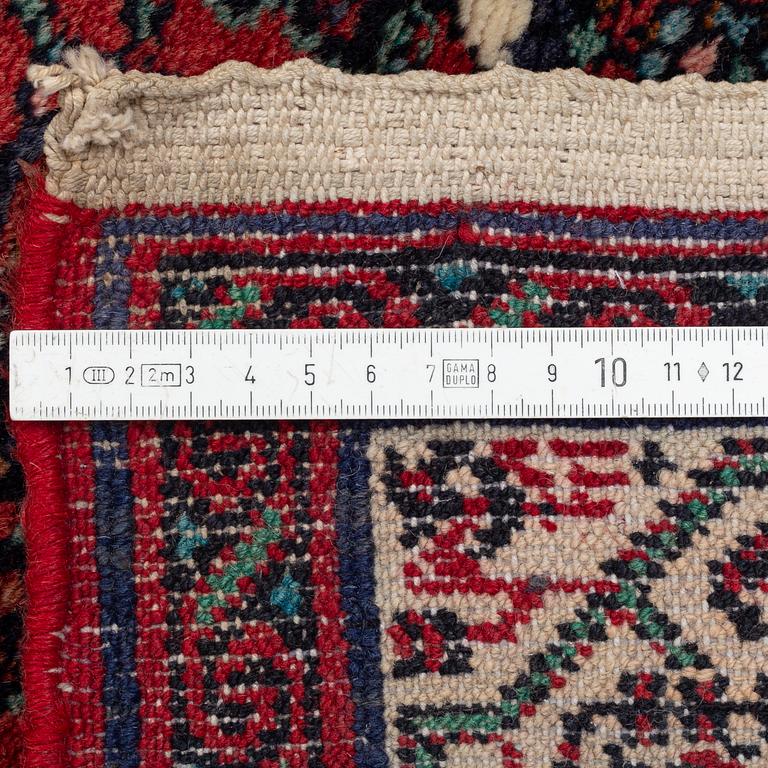 Gallerimatta, Orientalisk. 340 x 75 cm.