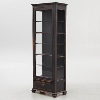 A vitrine cabinet, around 1900.