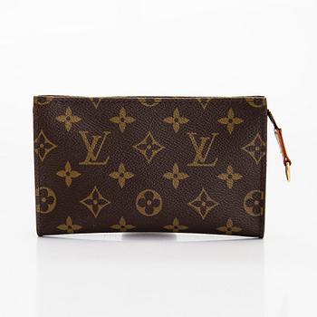 Louis Vuitton, laukku, "Petit Bucket", sekä pochette.