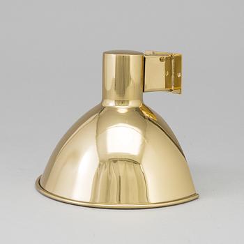 A brass wall light by Josef Frank, Firma Svenskt Tenn, model 32389.