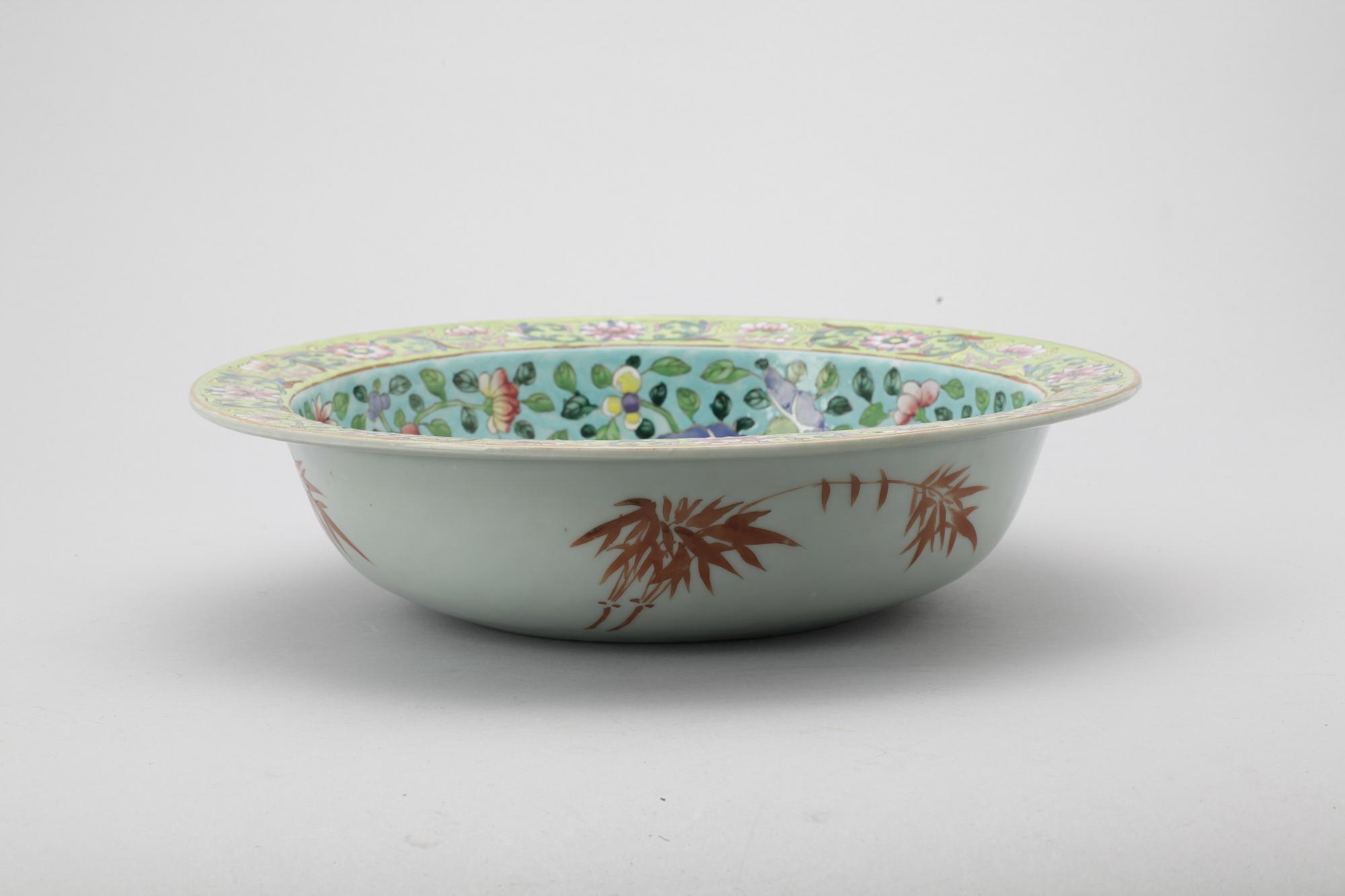 TVÄTTFAT, porslin, Kina. 1800/1900.