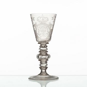 Två graverade och slipade vinglas, 1700-tal.
