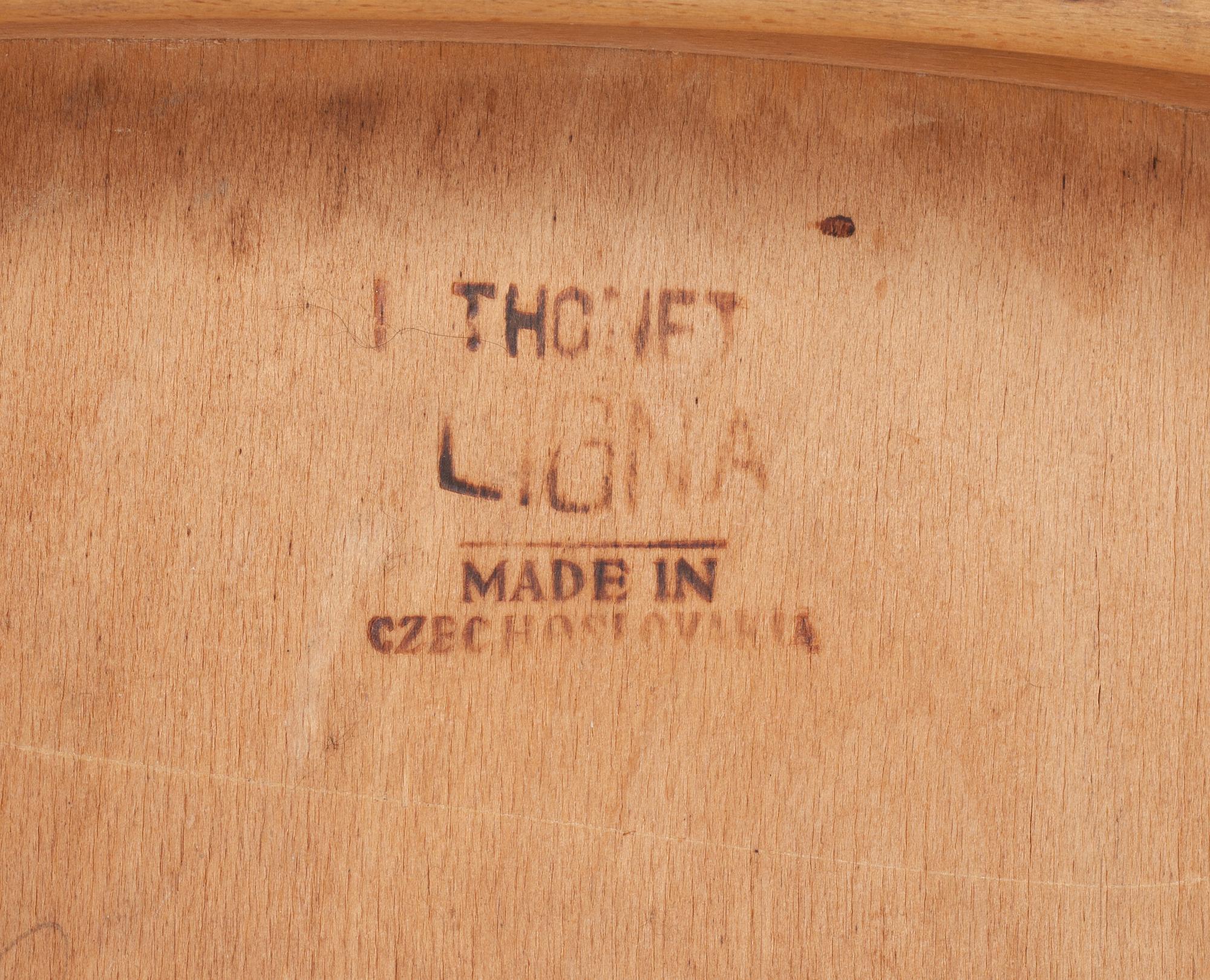 KARMSTOLAR, ett par, Josef Frank, Thonet, Tjeckoslovakien, stämpelmärkta.