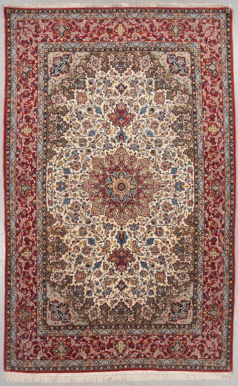 MATTA, old, Isfahan, part silk, ca 312 x 199 cm.