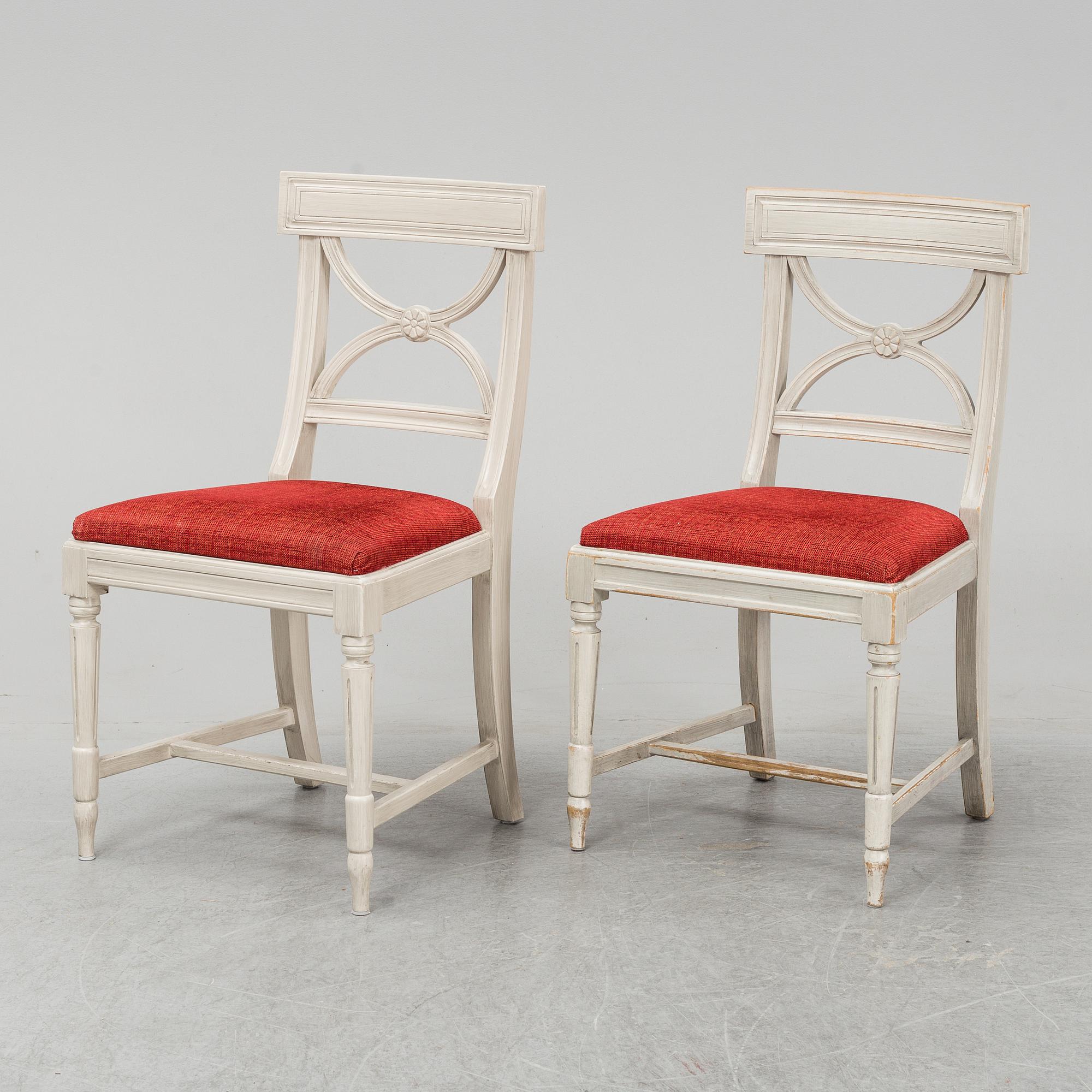 Eight late 20th century Gustavian style chairs.