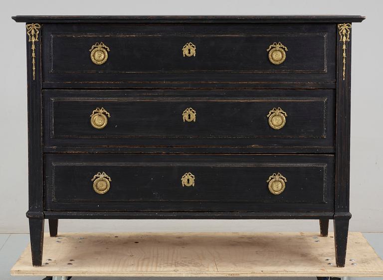 BYRÅ, gustaviansk stil, 1800-tal.