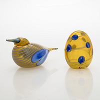 Oiva Toikka, An annual bird and egg "Blue Scaup Duck", signed  O. Toikka Nuutajärvi 2004.