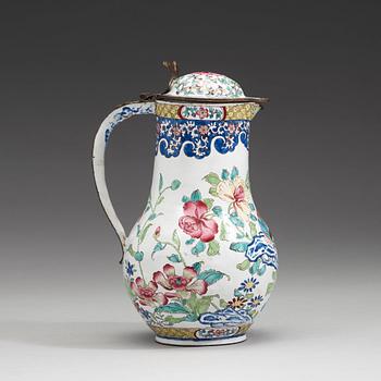 An export enamel on copper coffee pot with cover, Qing dynasty, Qianlong (1736-1795).