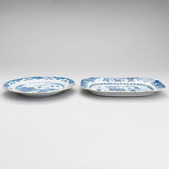 A porcelain dish and a plate, Qing dynasty, Qianlong (1736-95).